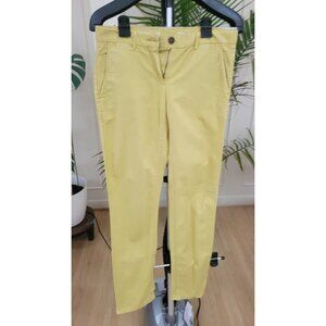 GAP - Powdered yellow khakis, 00